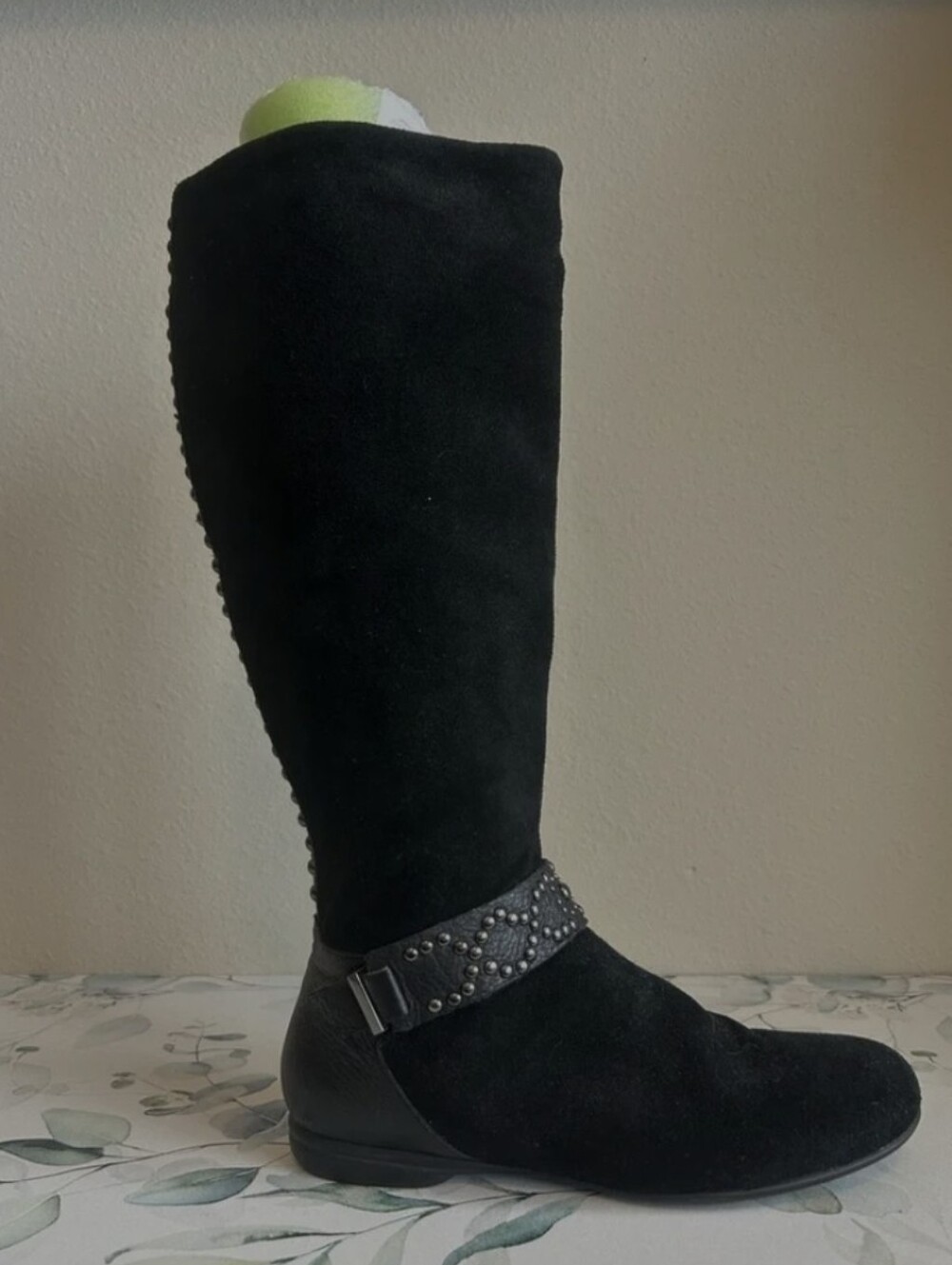 UMBERTO RAFFINI EUC REAL LEATHER N SUEDE STUD DETAIL KNEE HIGH BOOTS EU39